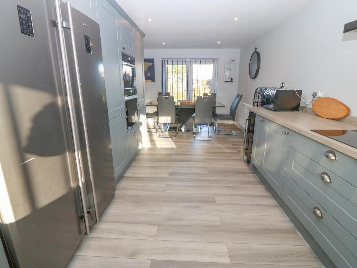 Artro Villa Cemaes Luaran gambar