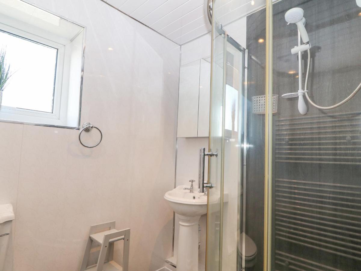 Artro Villa Cemaes Luaran gambar